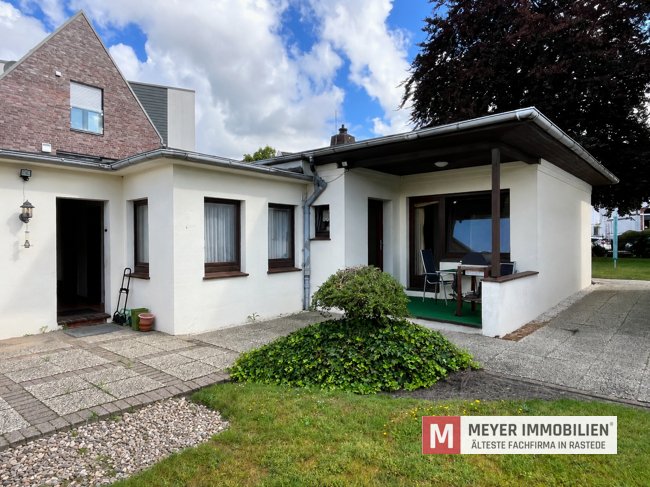 Sanierungsbedürftiger Flachdachbungalow in Oldenburg - Donnerschwee (Obj.-Nr. 6636) Sanierungsbedürftiger Flachdachbungalow in Oldenburg - Donnerschwee (Obj.-Nr. 6636)